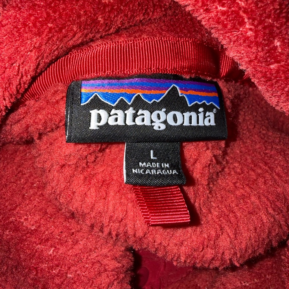Patagonia Vibrant Red Teddy Jacket - Picture 6 of 6